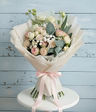 Букет цветов из:  Розы и Лизиантусы в Зимовниках