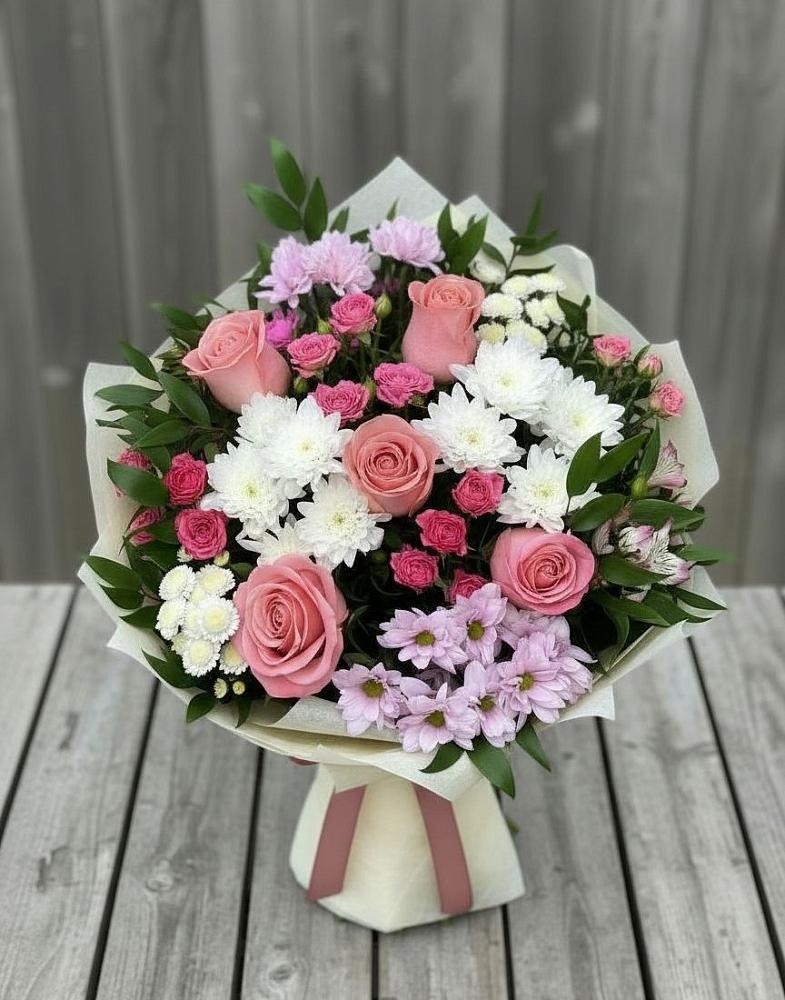Букет цветов из: Альстромерии, Гвоздики, Розы и Хризантемы в Зимовниках