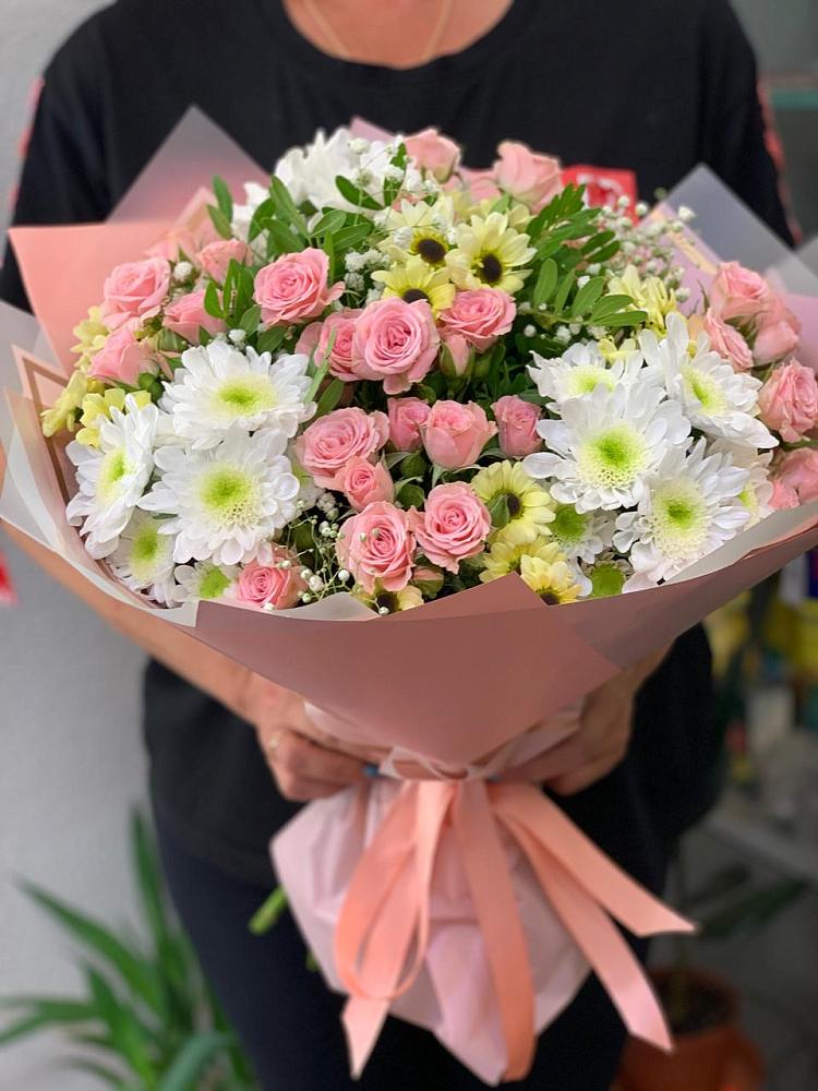 Букет цветов из: Розы и Хризантемы в Зимовниках