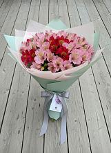 Букет цветов из:  Альстромерии в Зимовниках