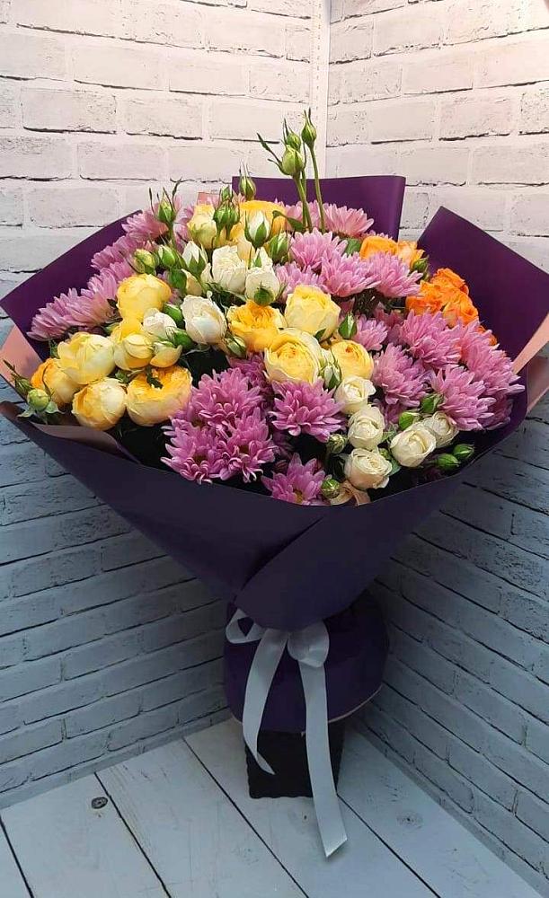Букет цветов из: Хризантемы и Розы в Зимовниках