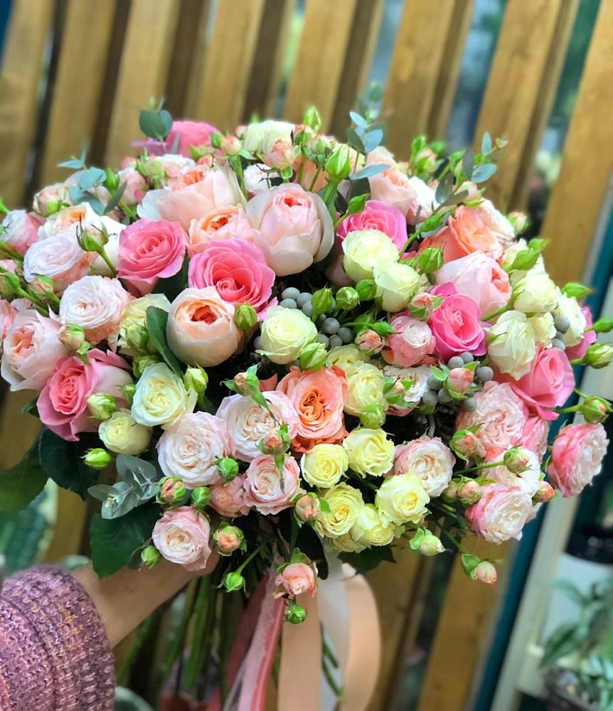 Букет цветов из: Розы в Зимовниках