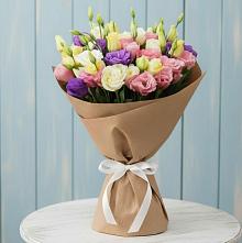 Букет цветов из:  Лизиантусы в Зимовниках
