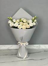 Букет цветов из:  Розы и Лизиантусы в Зимовниках